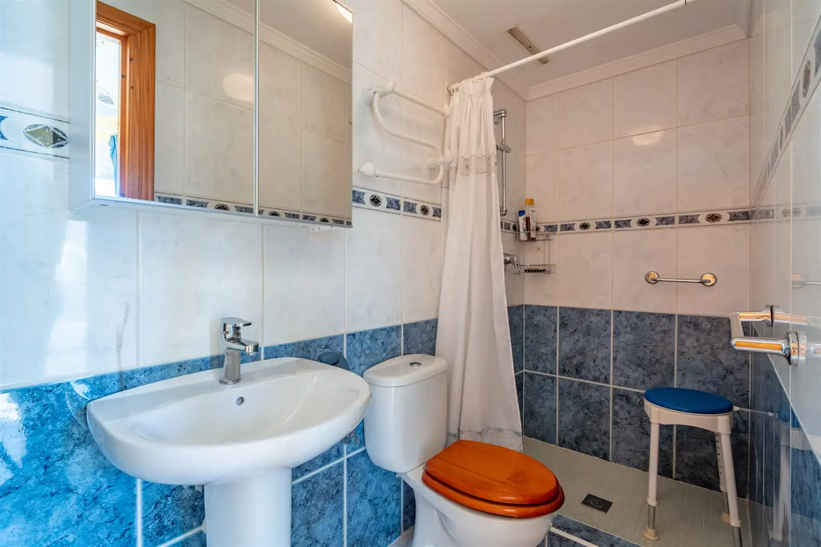 Bathroom of Houses for sale in Fuengirola  with Private garden and Terrace
