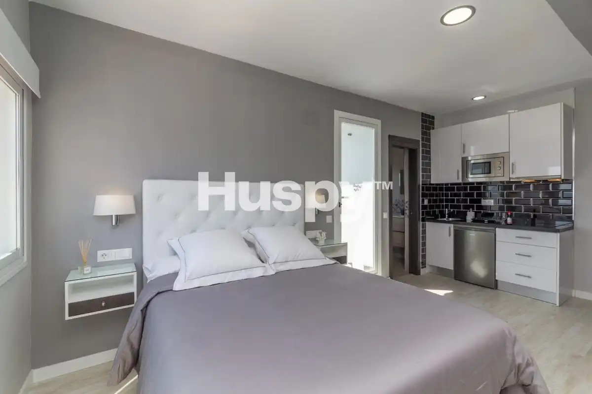 Mixed residential for sale in Calle Chiriva, imagen 9