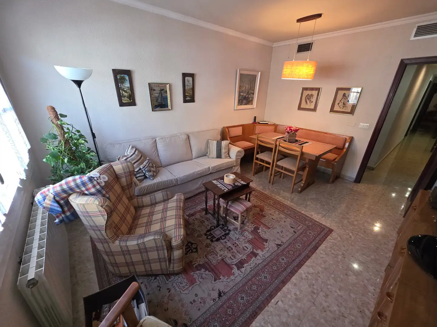Living room of Flat for sale in Zaragoza  with Air Conditioner, Storage room and Furnished