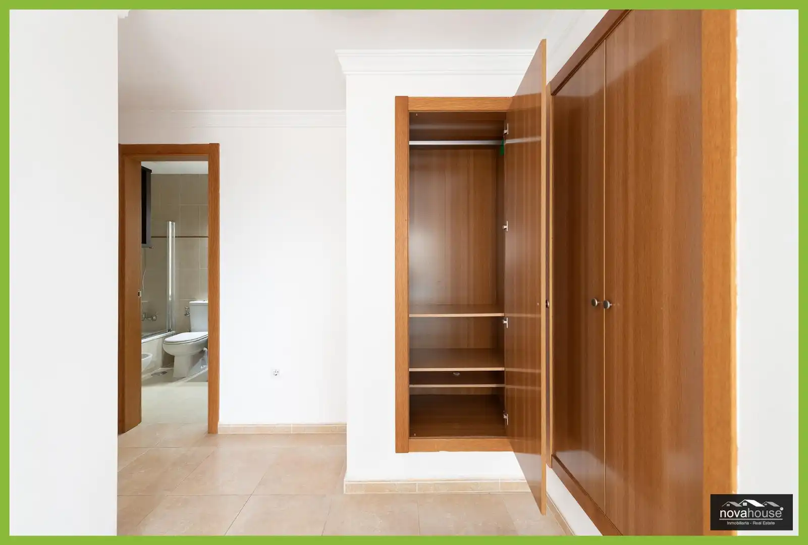 Wohnung zur Miete in Rincón de la Victoria mit Klimaanlage, Heizung und Privatgarten