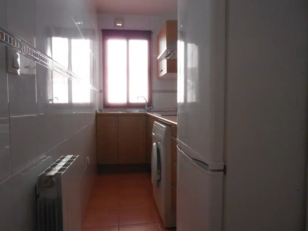 Wohnung zur Miete in Calle Calle Teruel, Avda. De los Ogíjares