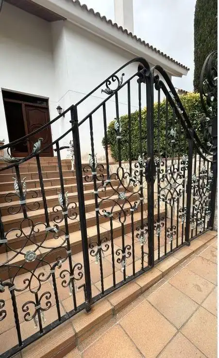 Villa à vendre à Carrer LLUIS BONET I GARI, imagen 2