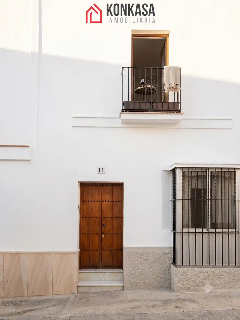 Vista exterior de Casa adosada en venta en Arcos de la Frontera con Terraza y Trastero