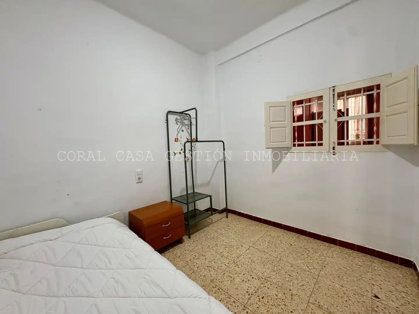Detached homes for rent in Sagunto / Sagunt  with Air Conditioner, Terrace and Furnished