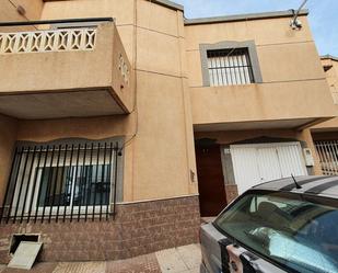 Exterior view of Single-family semi-detached for sale in Roquetas de Mar