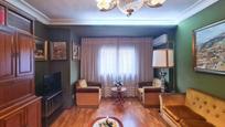 Living room of Flat for sale in Tudela  with Air Conditioner, Heating and Parquet flooring