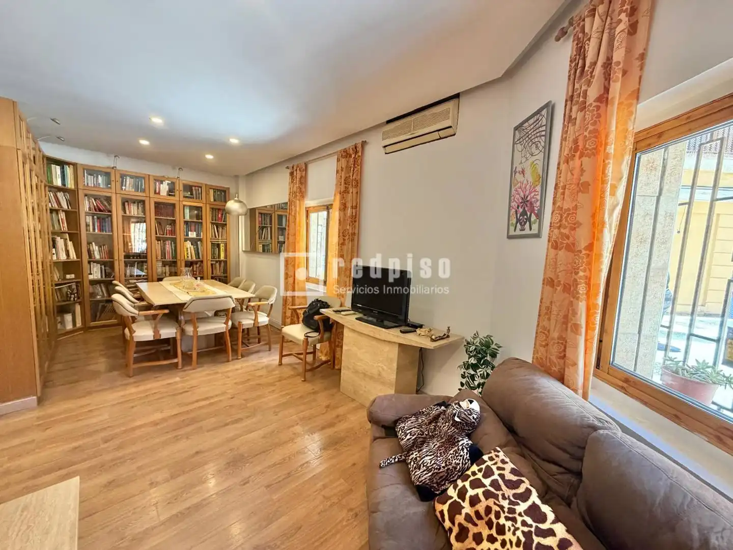 Sala d'estar de Casa o xalet en venda en Málaga amb Aire condicionat, Terrassa i Traster