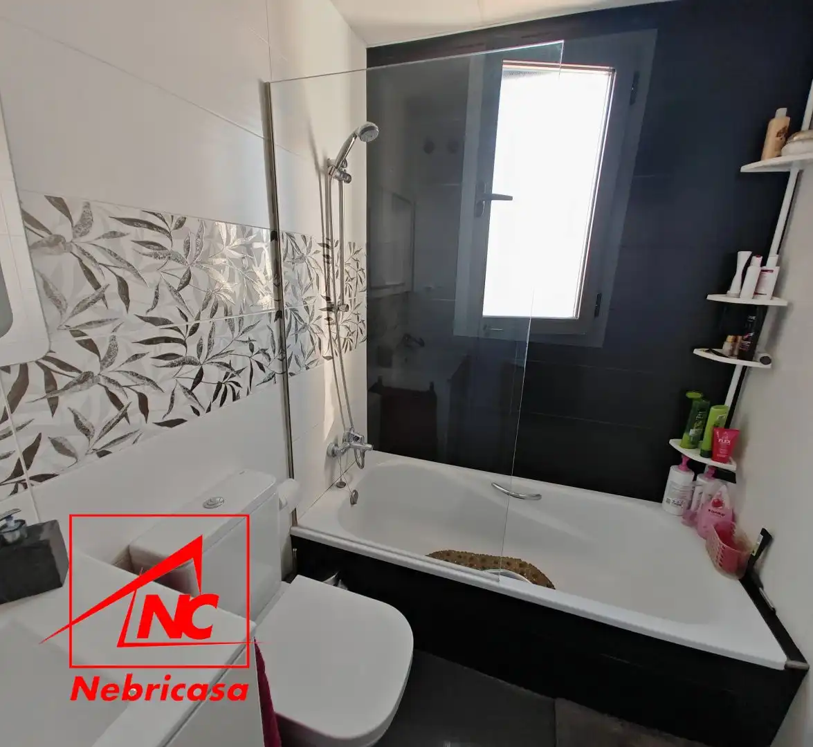 Bathroom of Attic for sale in Sanlúcar de Barrameda  with Air Conditioner, Terrace and Storage room