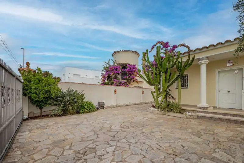 Chalet en venta en Peni, imagen 24