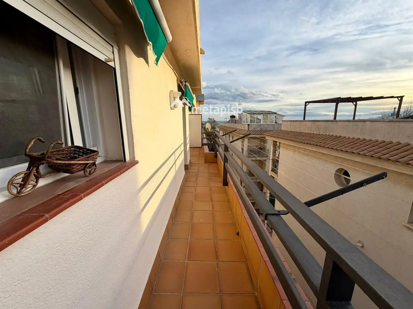 Außenansicht von Dachboden zum Verkauf in El Vendrell mit Klimaanlage, Heizung und Terrasse
