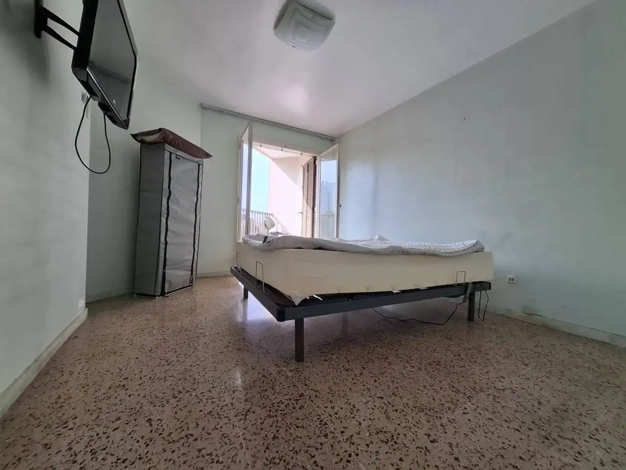Schlafzimmer von Wohnung zum Verkauf in Rubí mit Klimaanlage, Heizung und Balkon
