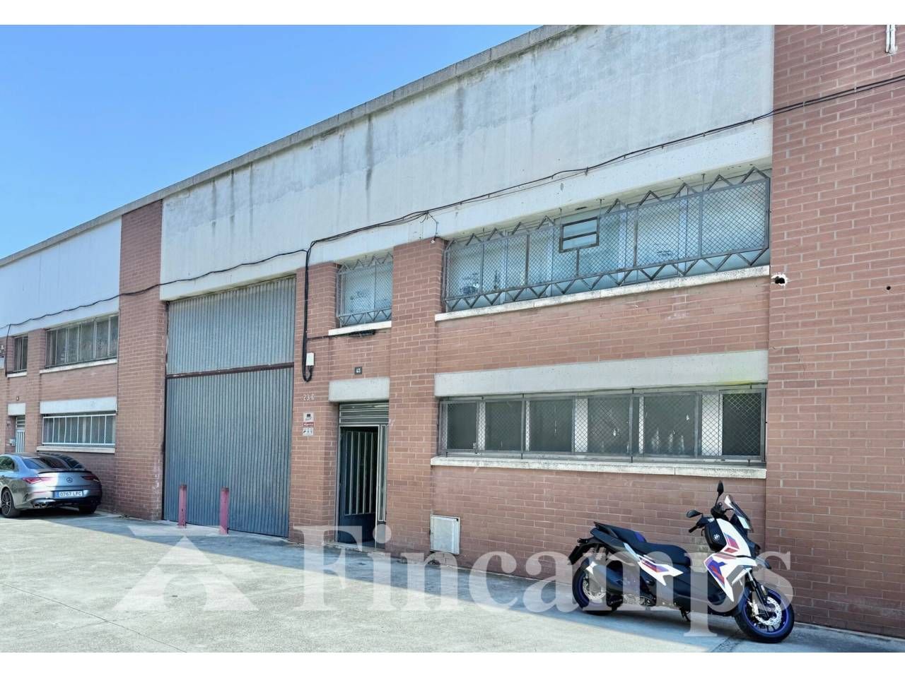 Vista exterior de Nave industrial en venta en Sant Quirze del Vallès