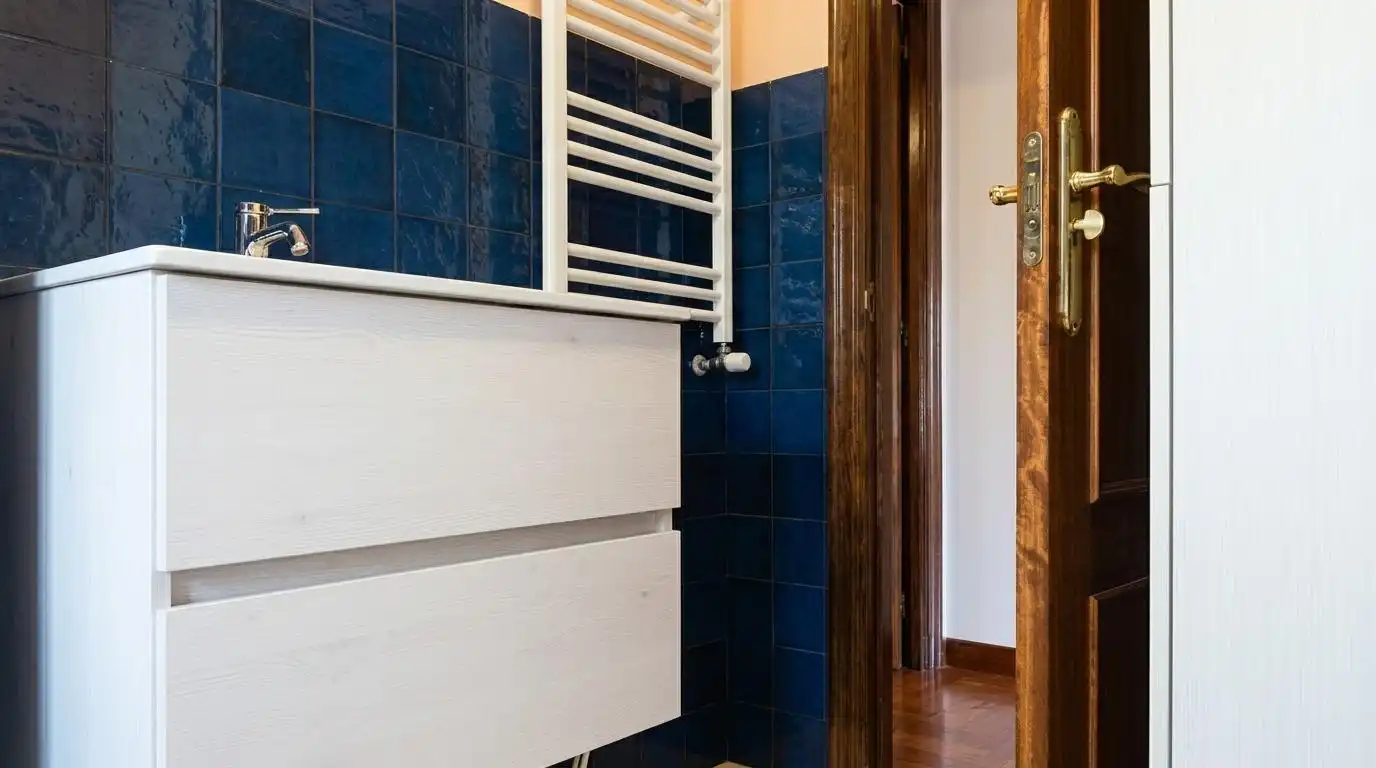 Bathroom of Flat for rent in Oviedo   with Heating and Terrace