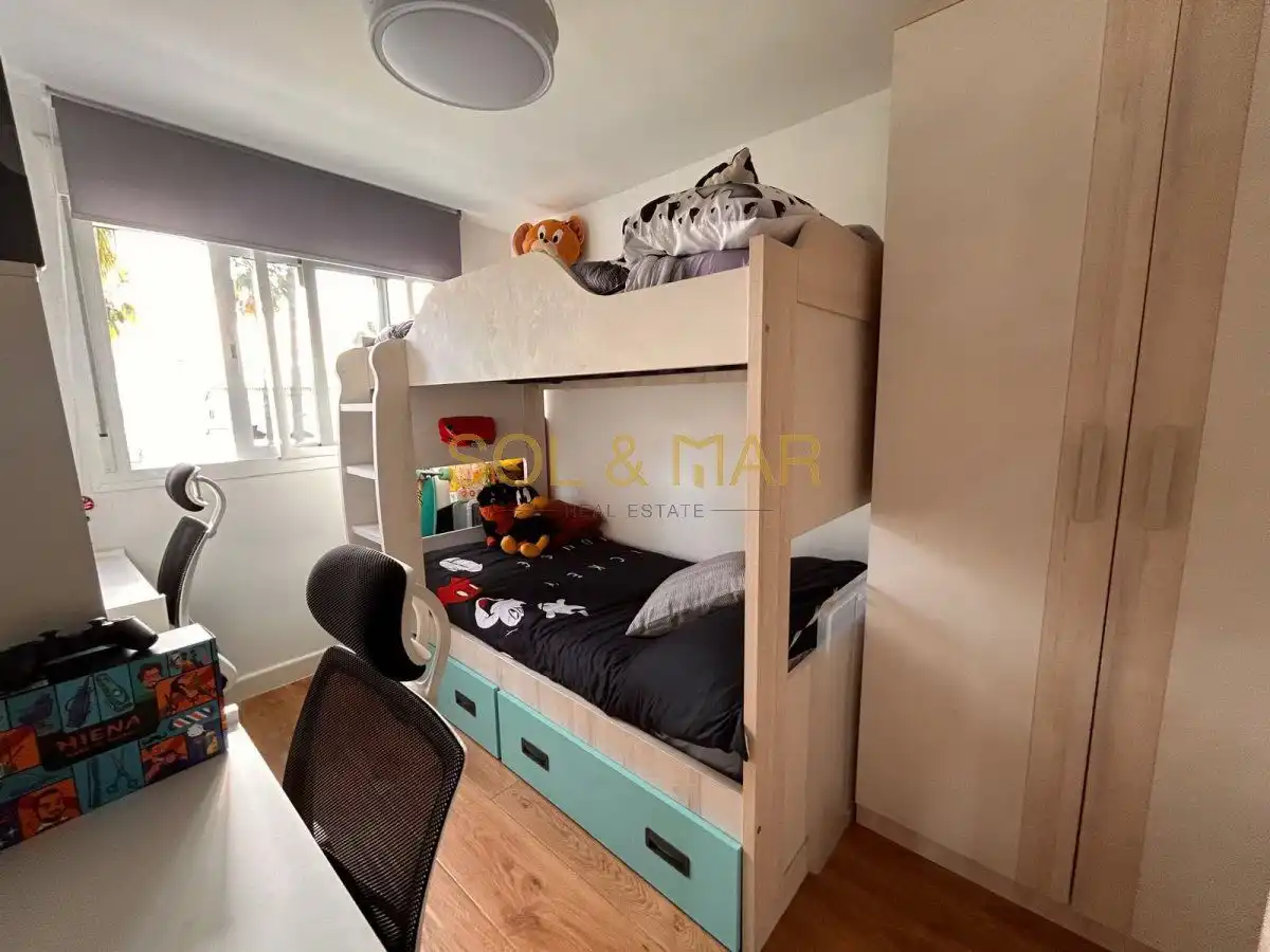 Habitación de Piso en venta en Torremolinos con Aire acondicionado, Calefacción y Amueblado