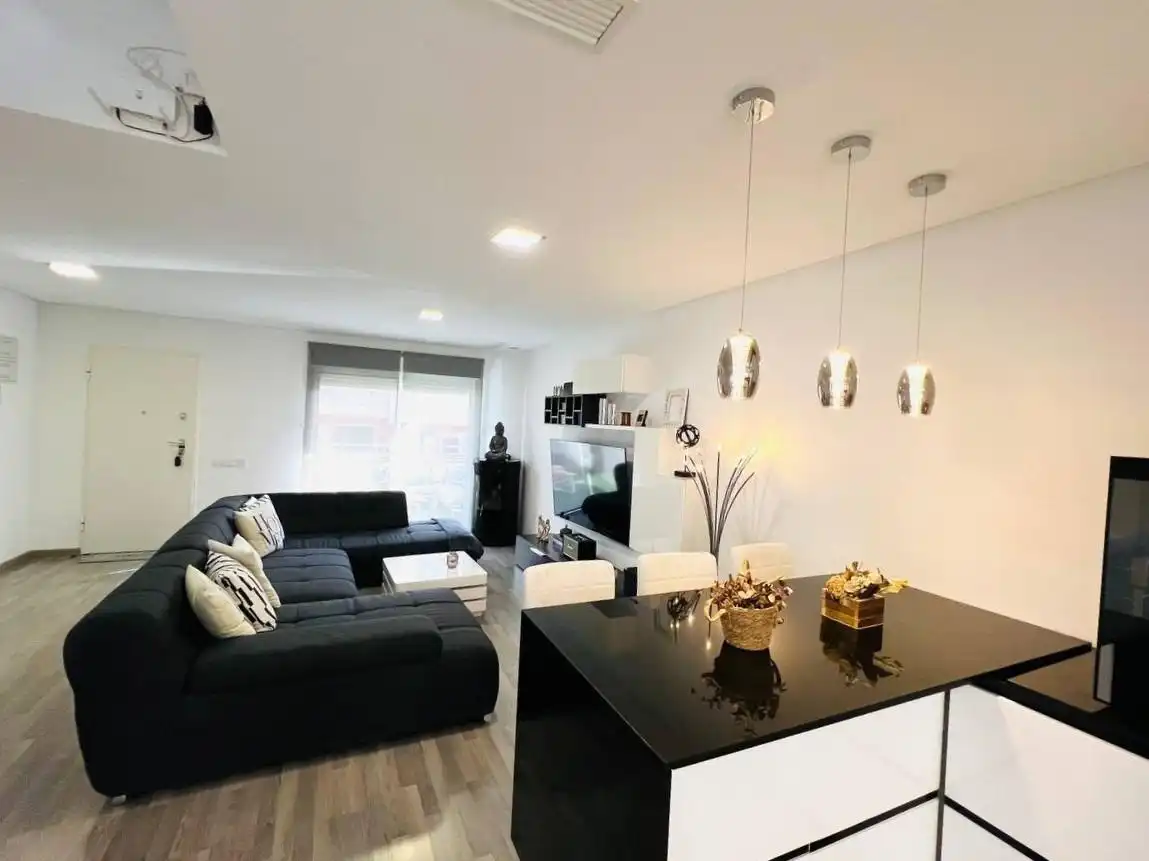 Sala d'estar de Casa adosada en venda en Aspe amb Jardí privat, Terrassa i Traster