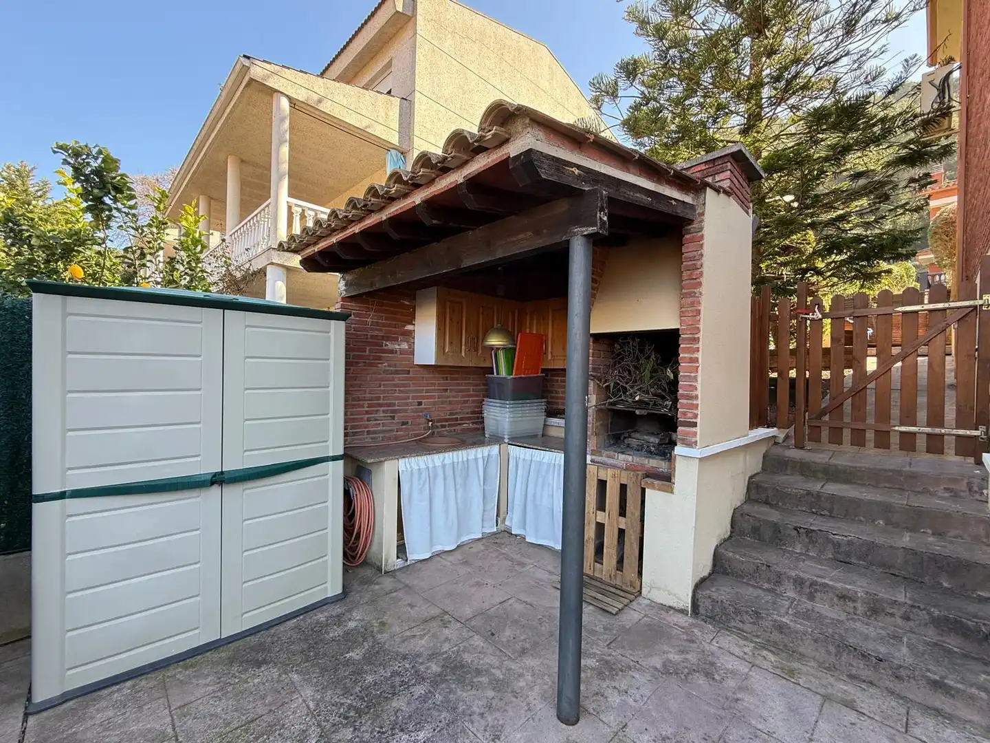Terrassa de Casa o xalet en venda en Cervelló amb Calefacció, Jardí privat i Parquet