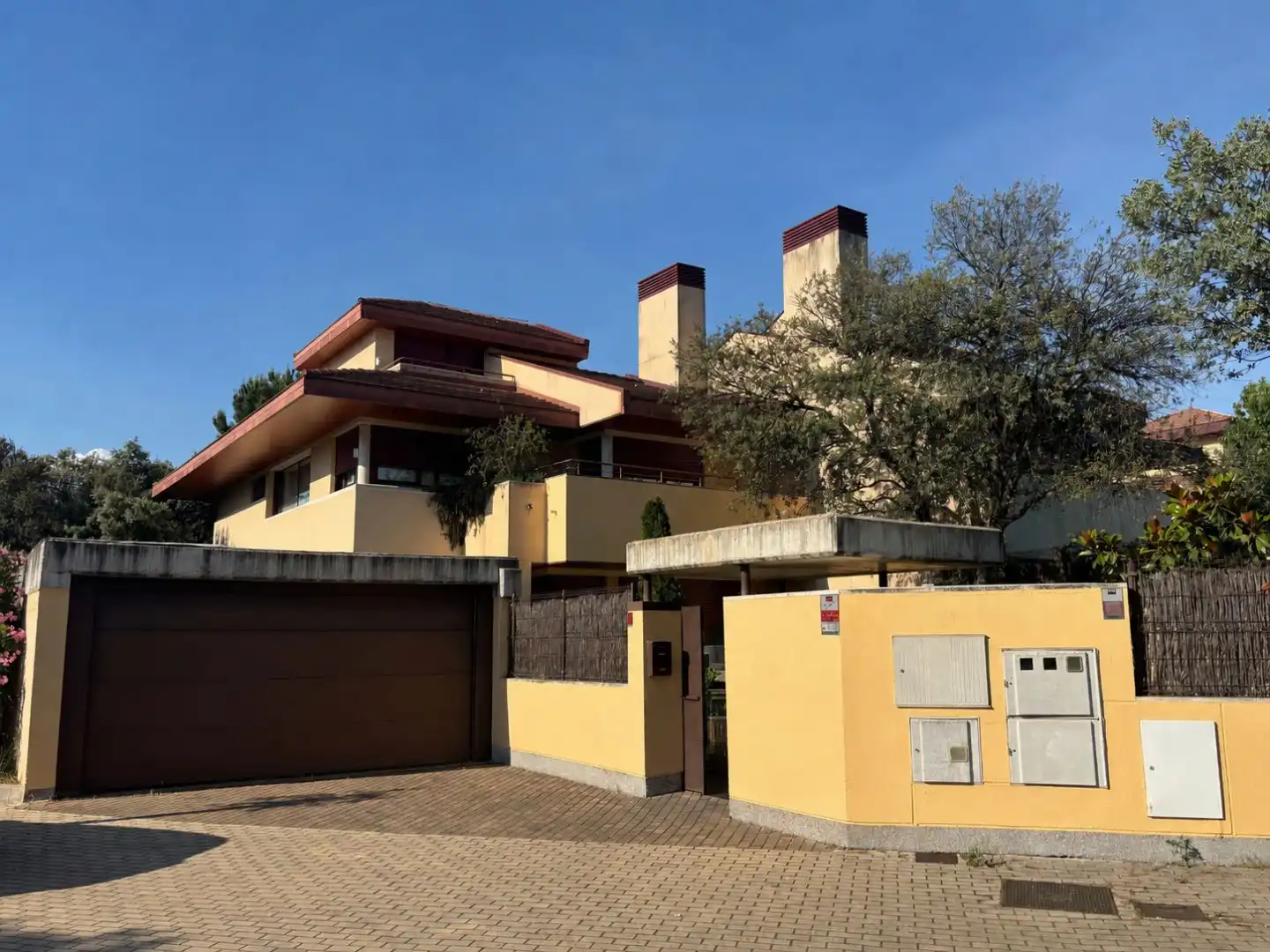 Vista exterior de Casa o chalet en venta en Torrelodones con Terraza y Balcón