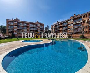 Exterior view of Attic for sale in Sant Cugat del Vallès  with Heating, Terrace and Storage room