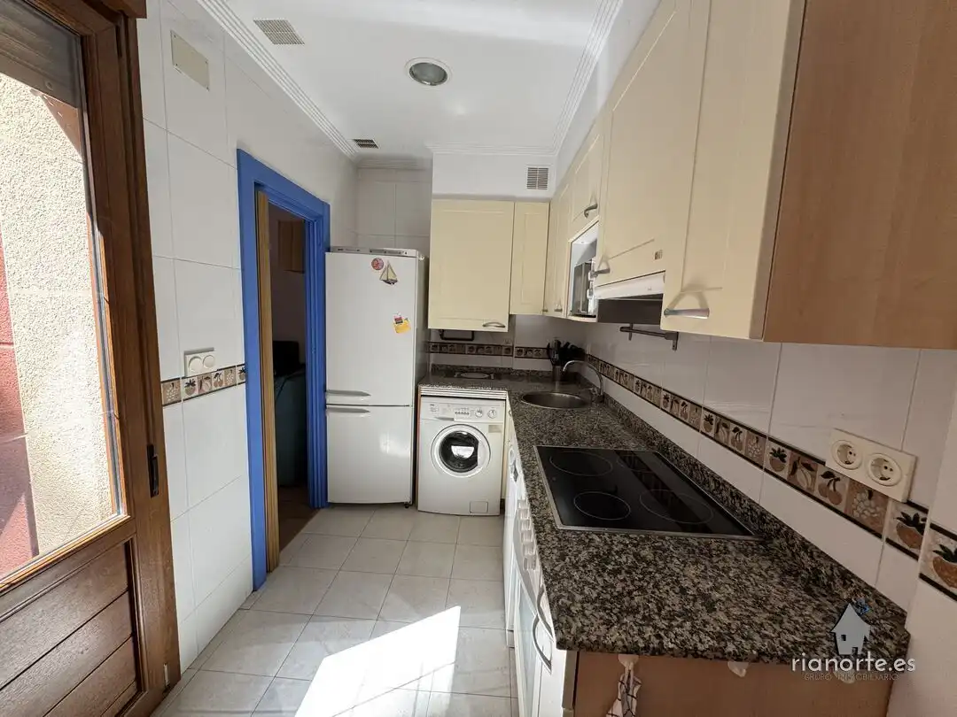 Cuina de Apartament en venda en Ribadesella amb Calefacció i Terrassa