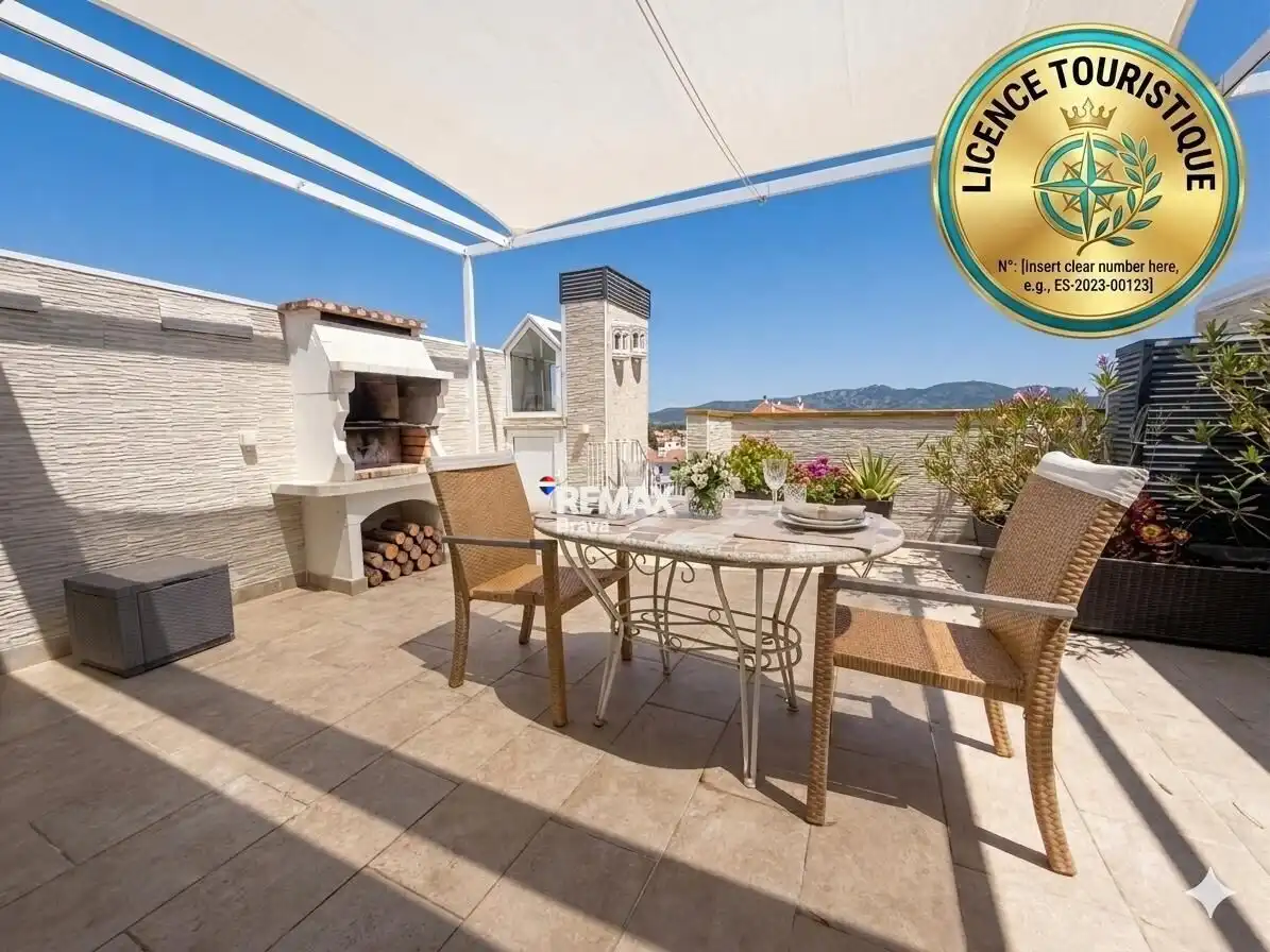 Terrace of Attic for sale in Empuriabrava  with Air Conditioner, Heating and Terrace