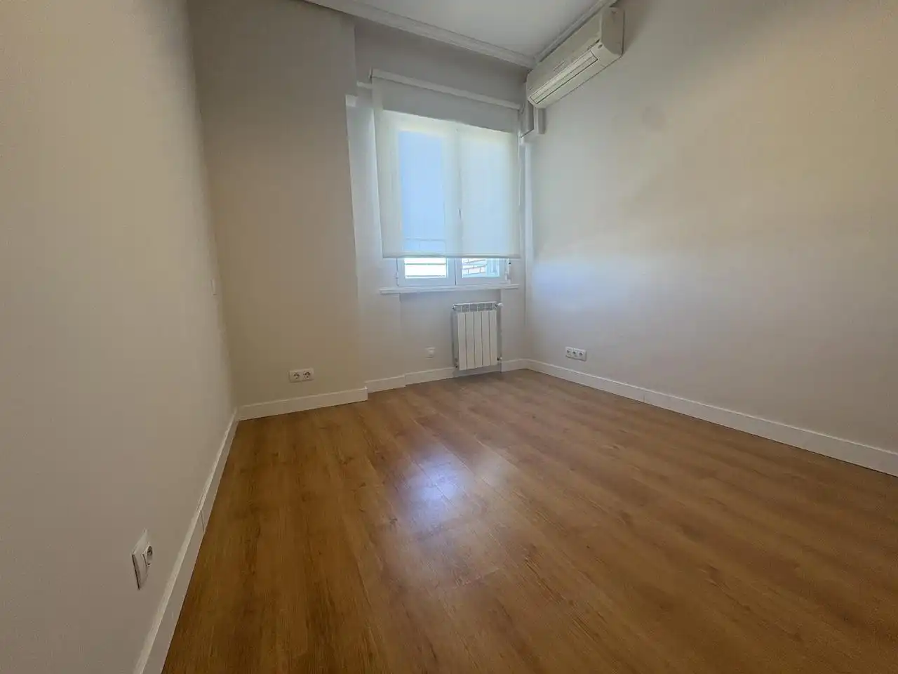 Habitación de Piso de alquiler en Madrid con Aire acondicionado, Calefacción y Terraza