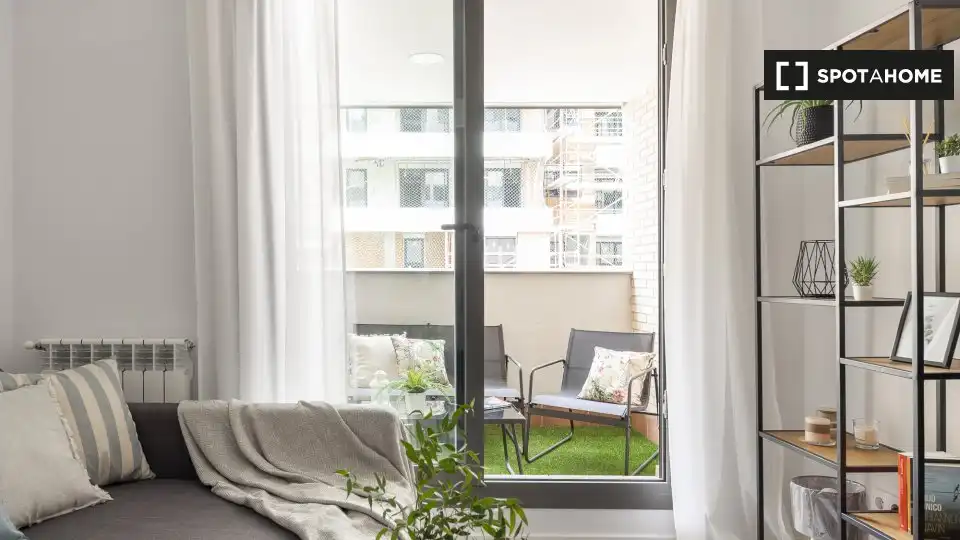 Appartamento con terrazza in affitto a Vicálvaro, imagen 4