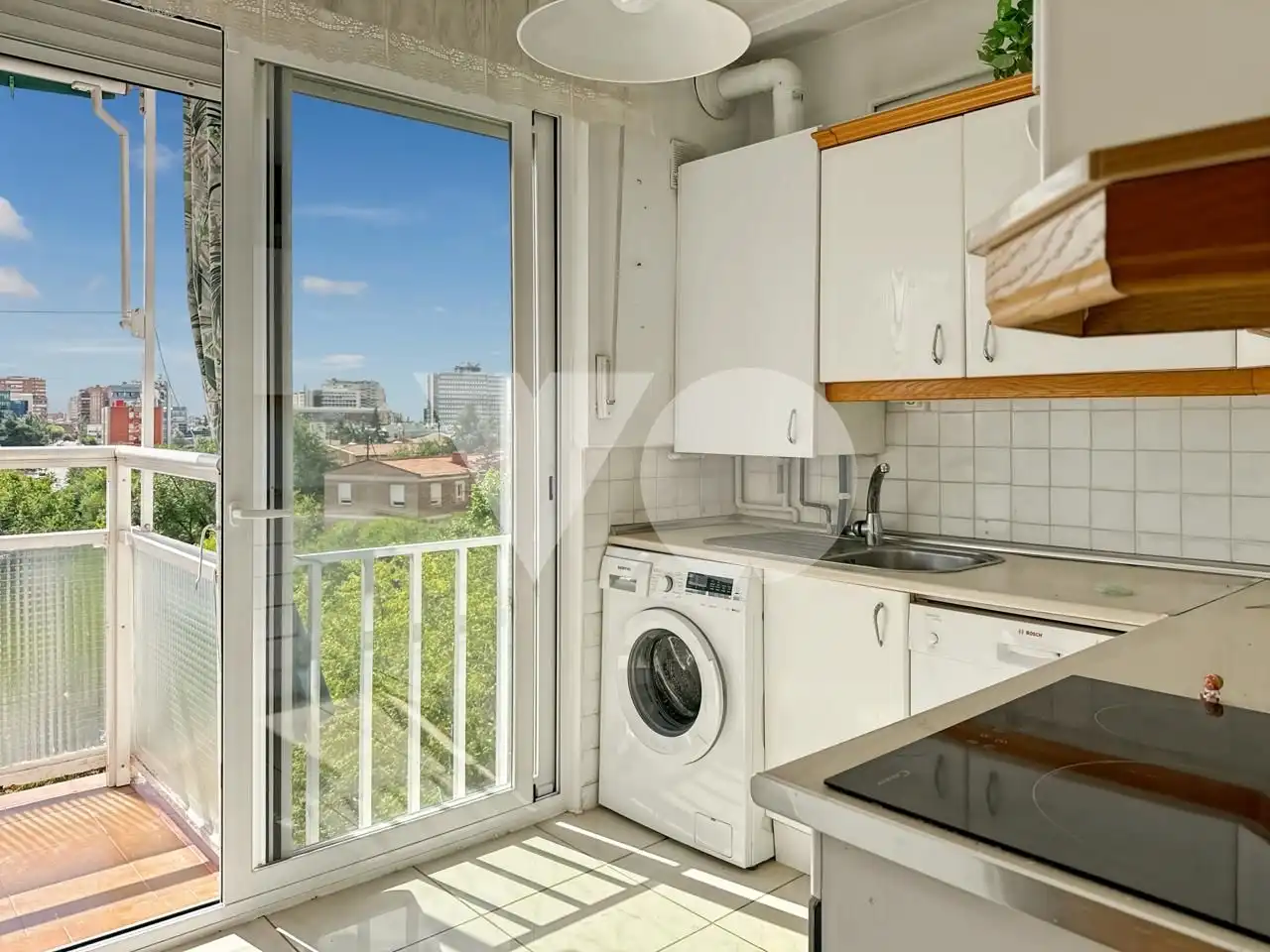 Balcony of Flat for sale in Madrid  with Air Conditioner, Heating and Terrace