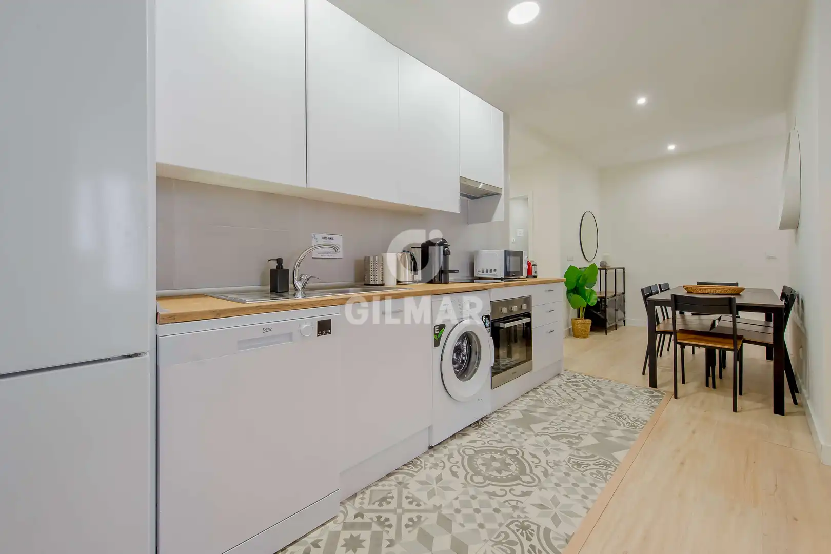 Cocina de Piso en venta en Madrid con Calefacción