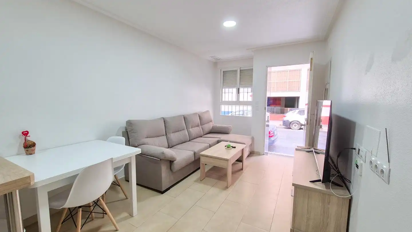 Ground floor to rent in Elche ciudad, imagen 2