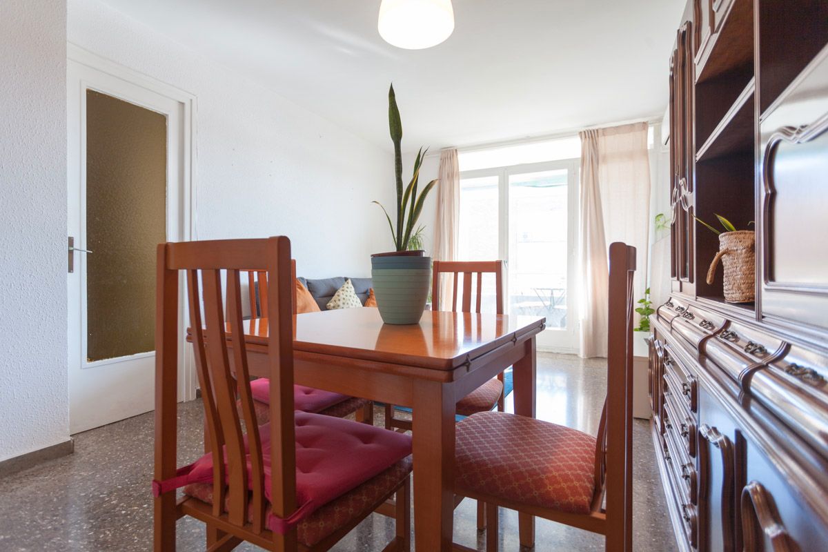 Comedor de Ático en venta en L'Hospitalet de Llobregat con Balcón