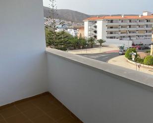 Vista exterior de Apartament de lloguer en Arona amb Balcó