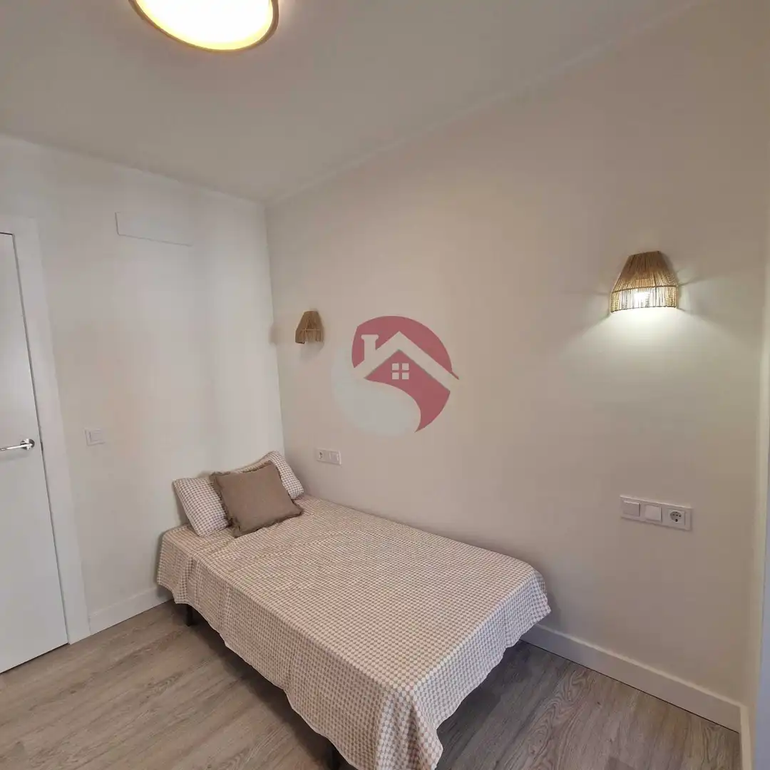 Habitación de Piso en venta en Málaga con Aire acondicionado y Terraza