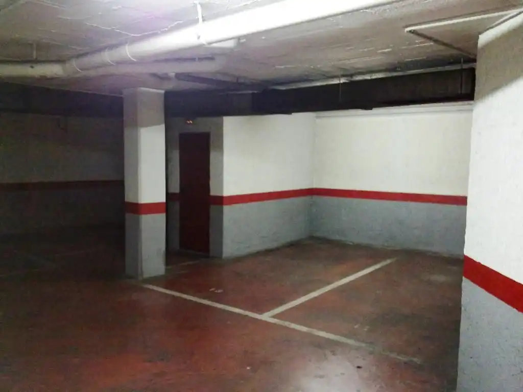 Parkplatz von Garage zur Miete in L'Hospitalet de Llobregat