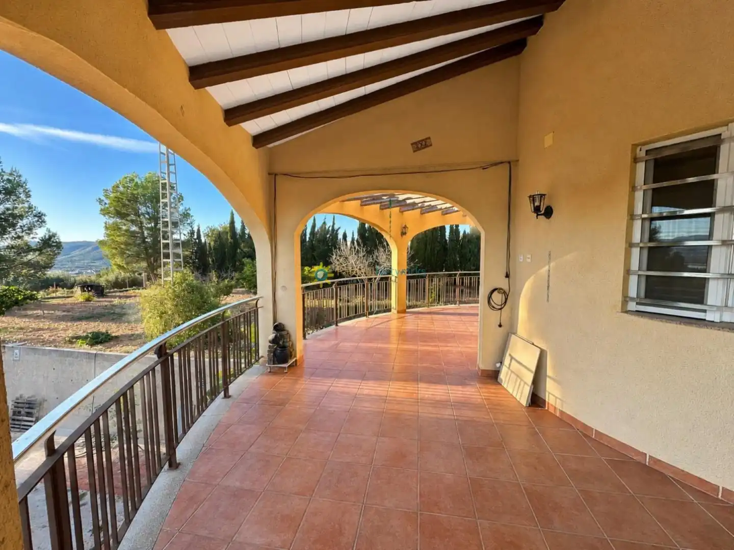 Terrasse von Haus oder Chalet zum Verkauf in Benigànim mit Klimaanlage, Privatgarten und Terrasse