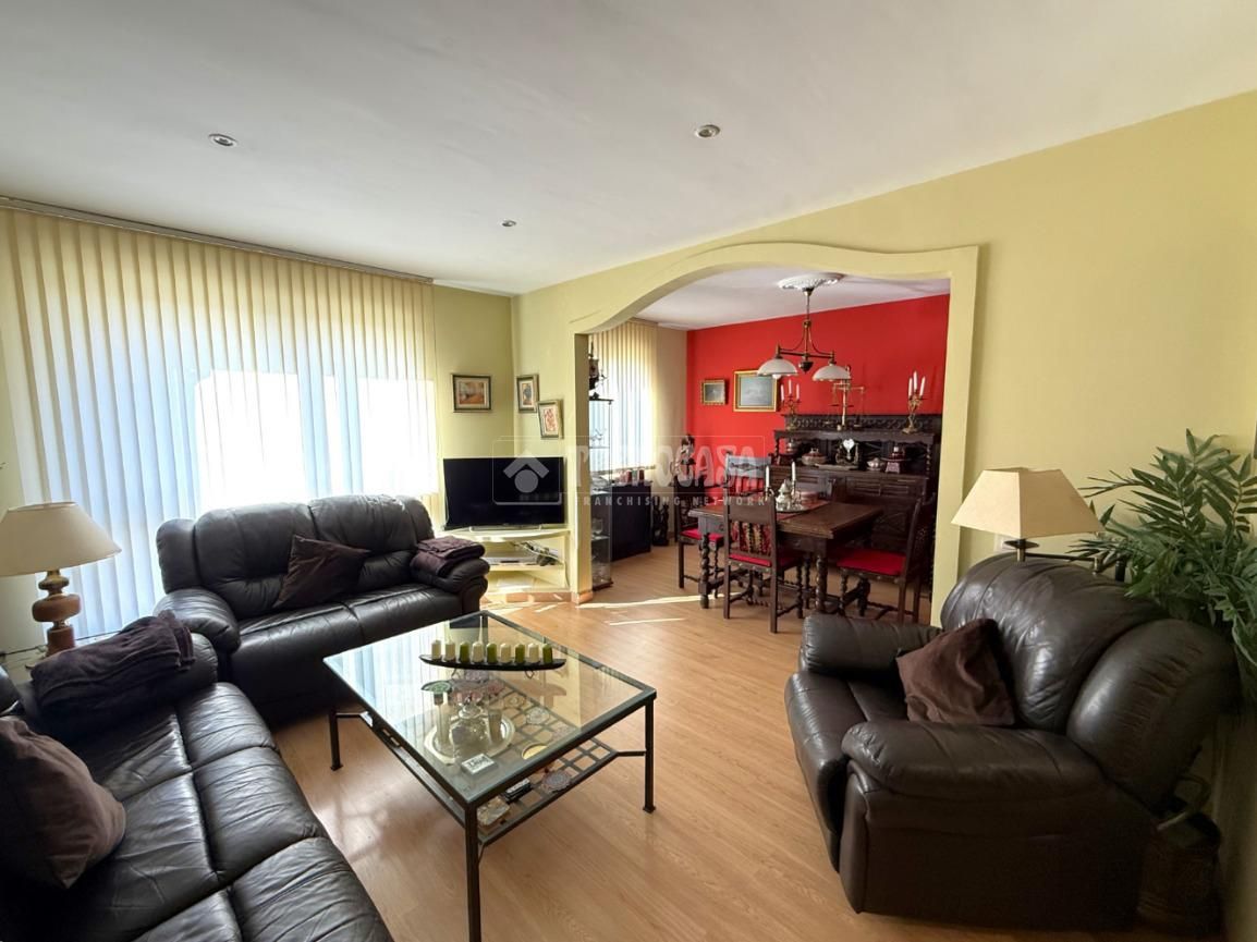 Living room of Flat for sale in  Madrid Capital  with Heating