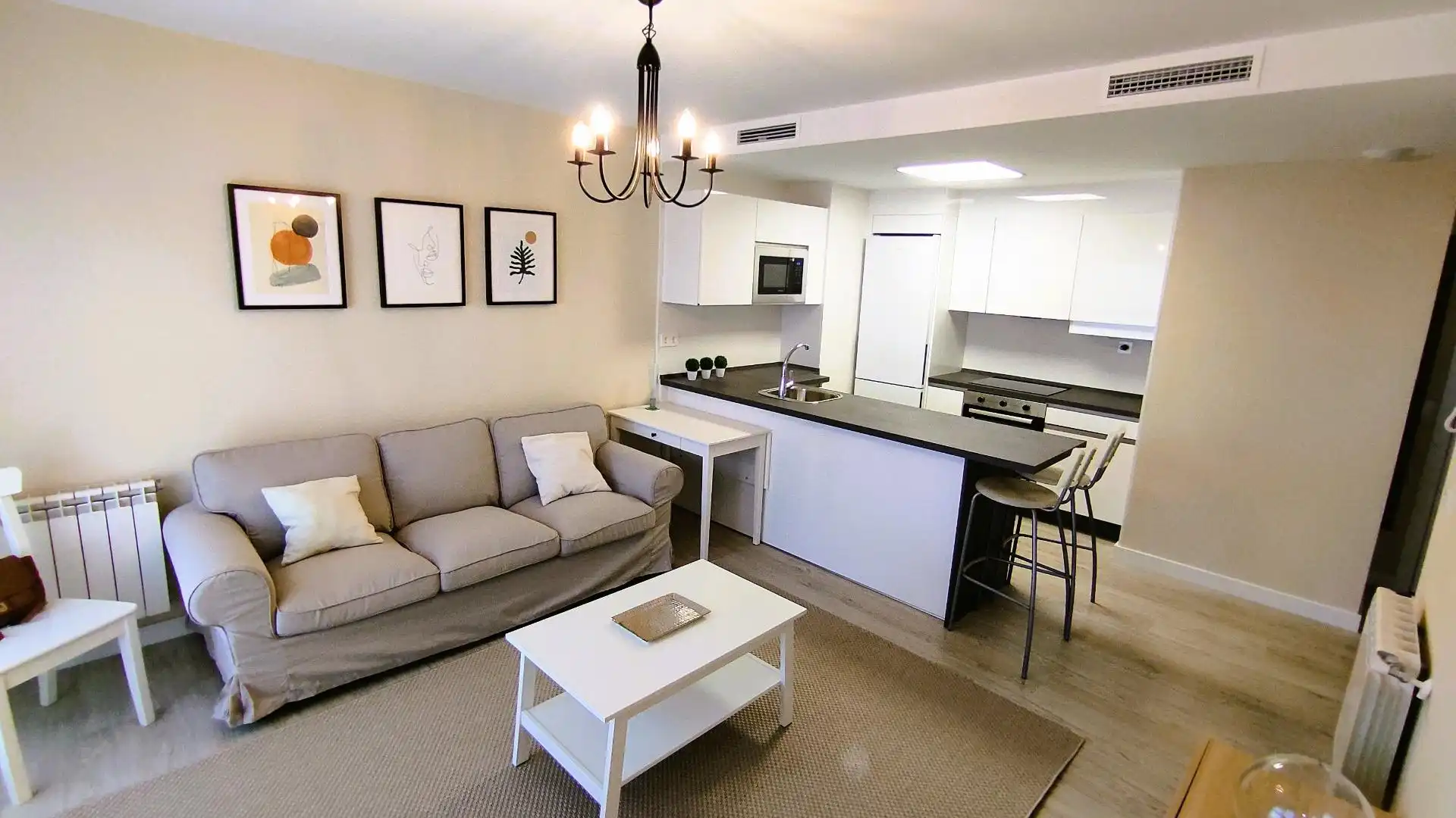 Living room of Apartments for rent in Badajoz  with Air Conditioner, Heating and Furnished