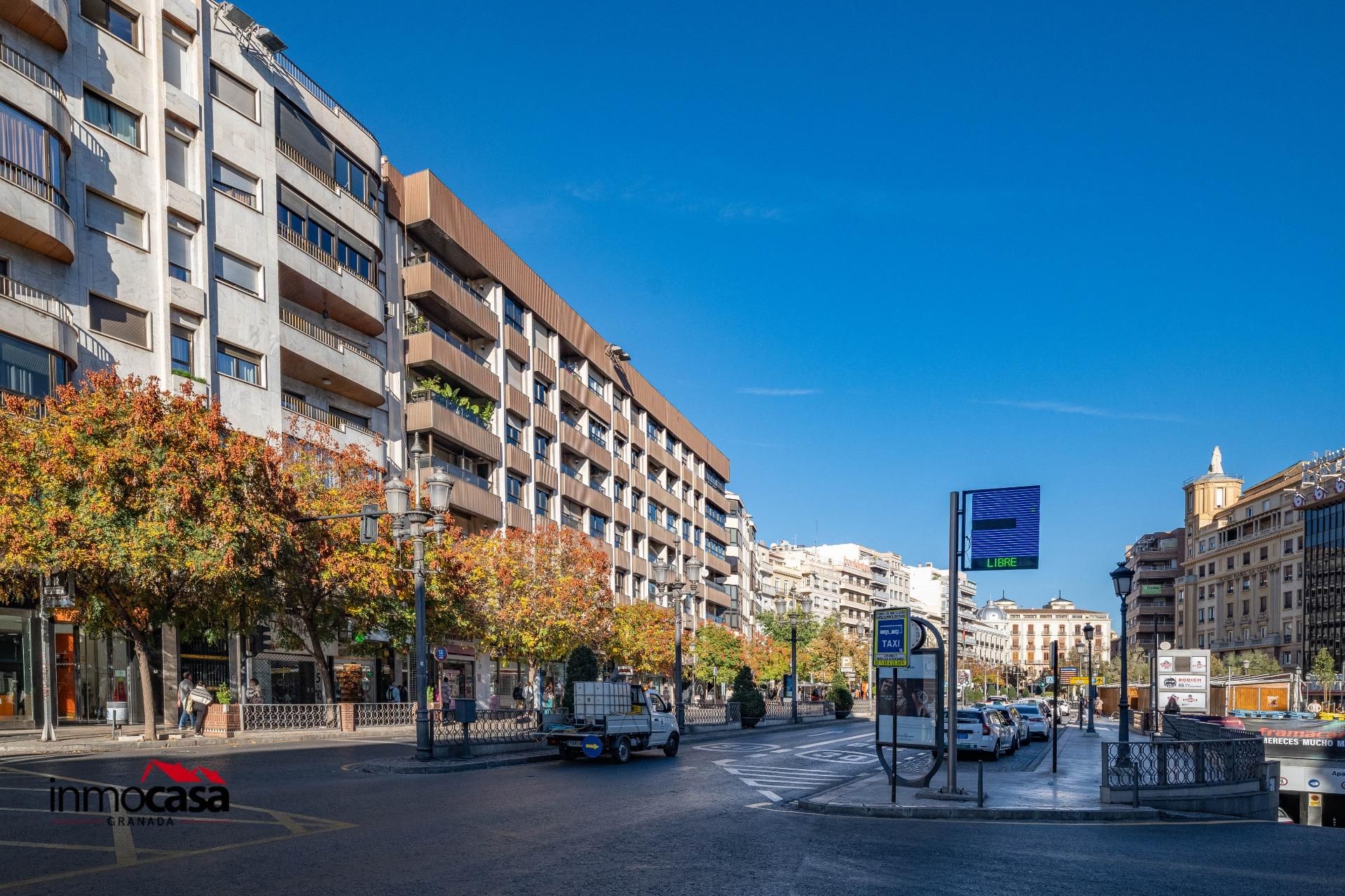 Vista exterior de Pis en venda en  Granada Capital