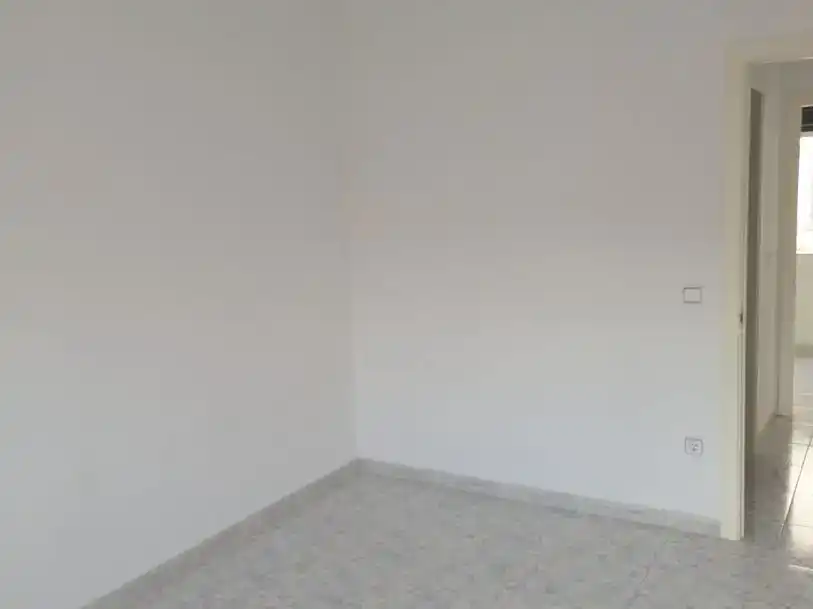 Schlafzimmer von Wohnung zum Verkauf in Roses mit Balkon