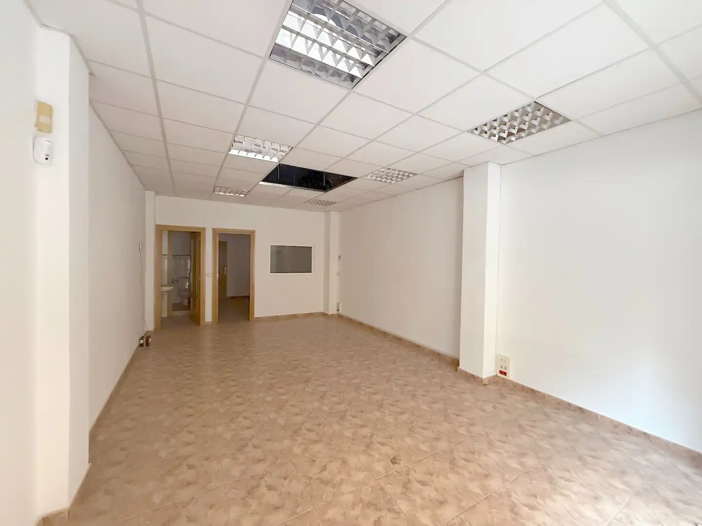 Geschaftsraum zum Verkauf in Zaragoza