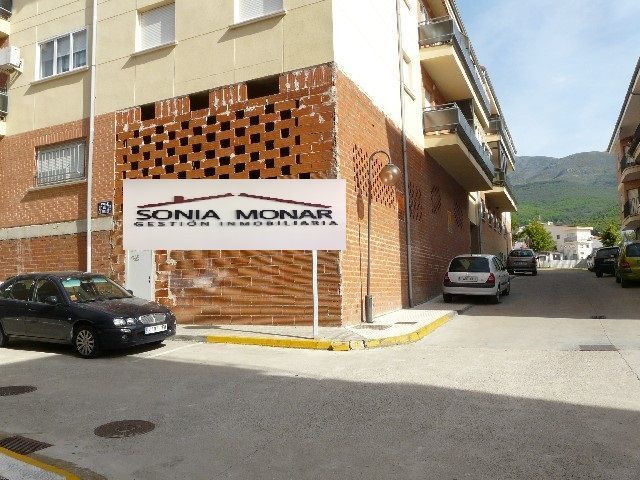 Vista exterior de Local en venda en Hervás