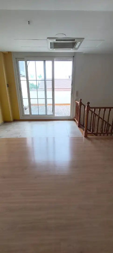 Casa adosada en venda en Zaragoza amb Aire condicionat, Calefacció i Jardí privat