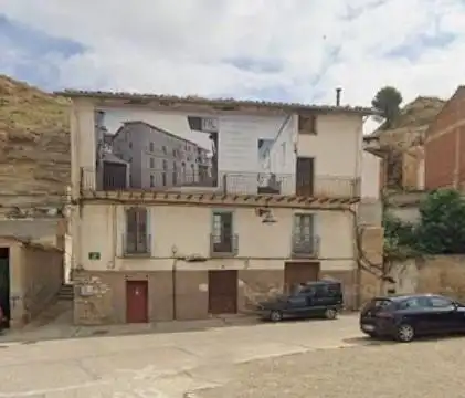 Vista exterior de Edificio en venta en Lodosa
