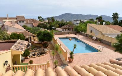 Vista exterior de Casa o xalet en venda en La Nucia amb Terrassa i Piscina