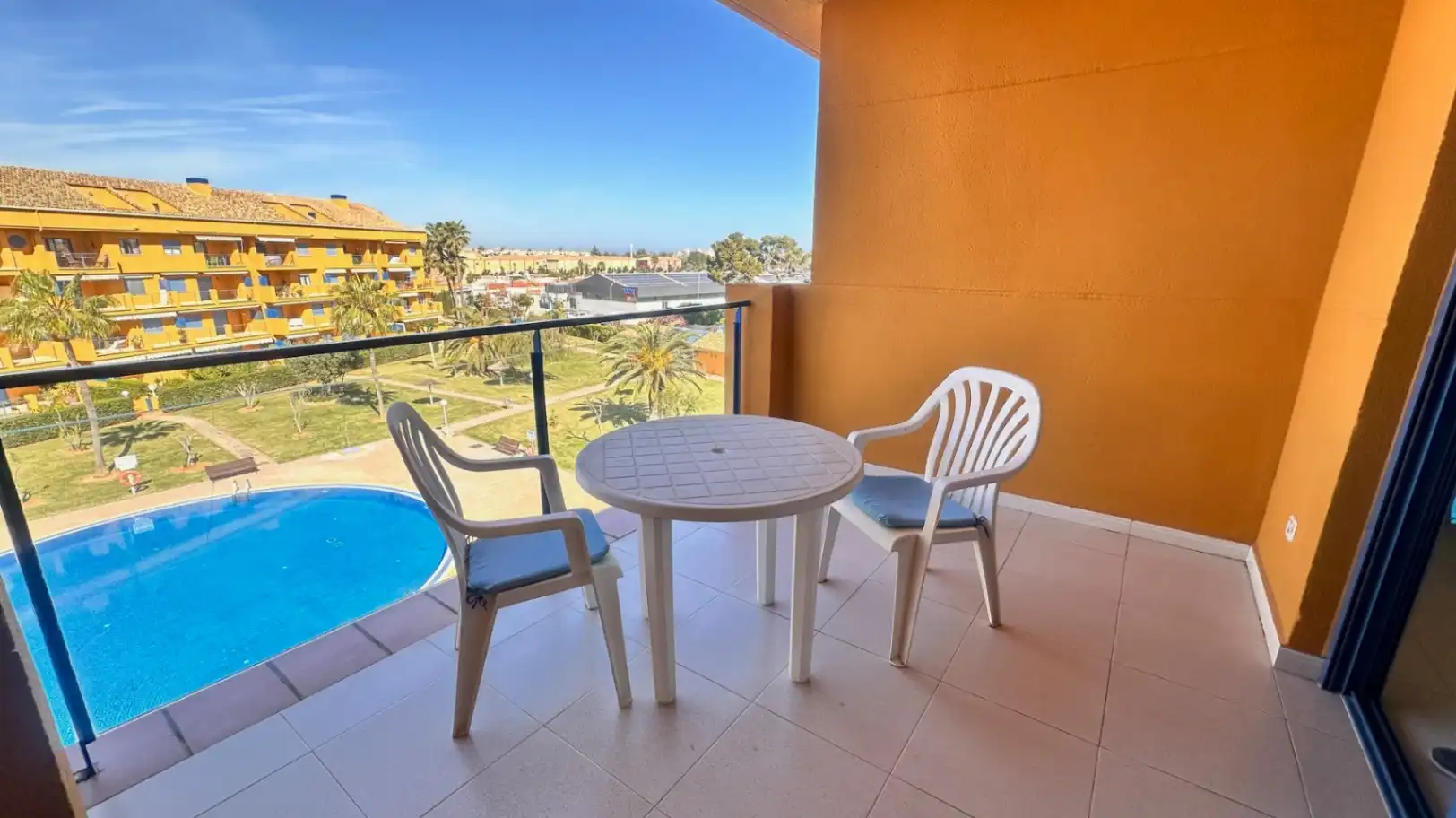 Penthouse mit Pool zum Verkauf in Las Marinas / Les Marines