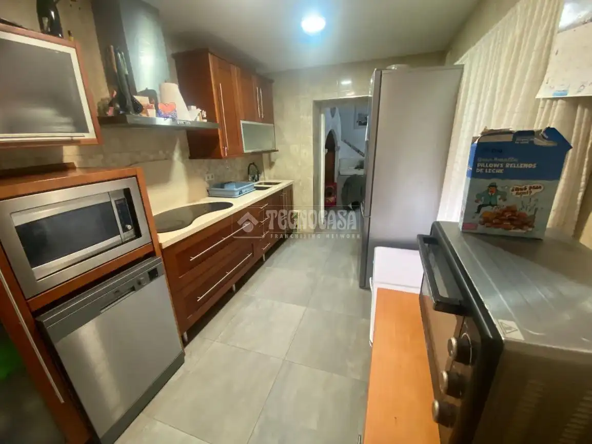 Cocina de Casa adosada en venta en Sanlúcar la Mayor