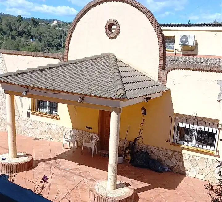 Vista exterior de Casa o xalet en venda en Olesa de Bonesvalls amb Jardí privat i Terrassa