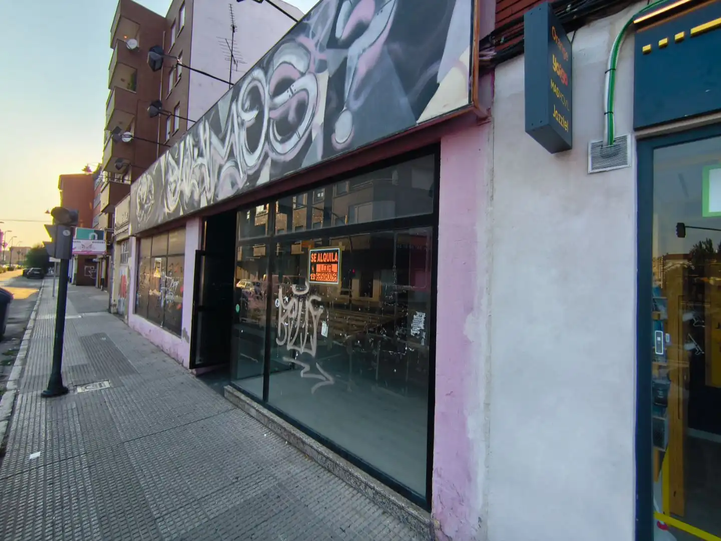Local de alquiler en León Capital  con Aire acondicionado y Parquet