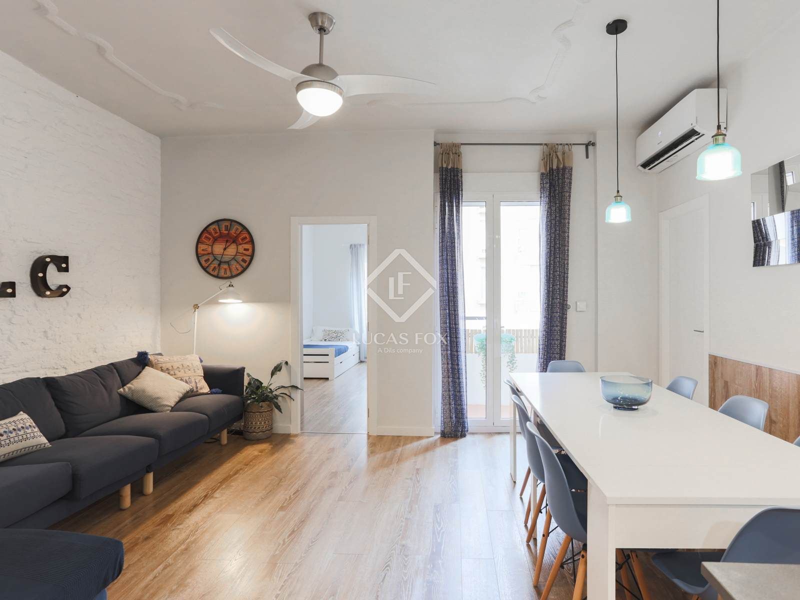 Living room of Flat for sale in  Valencia Capital  with Air Conditioner, Heating and Furnished