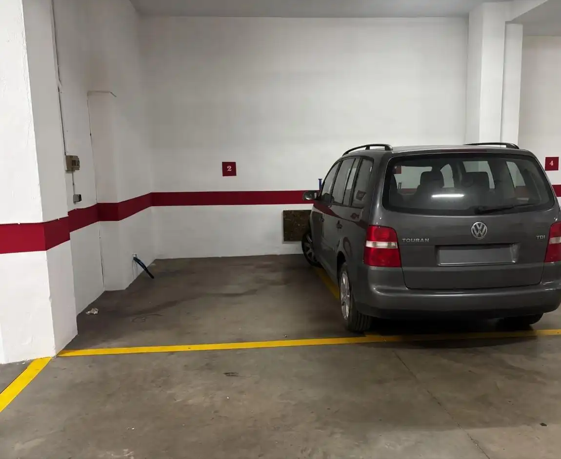 Parking de Ático en venta en Huelva con Aire acondicionado, Terraza y Amueblado