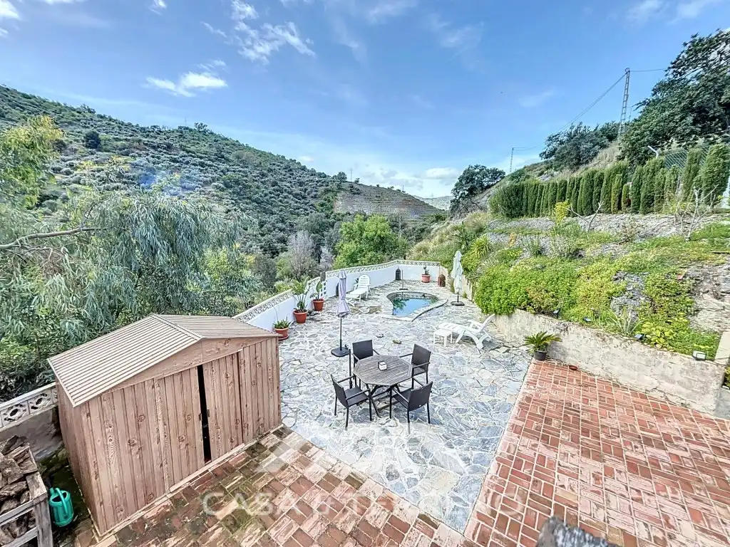Terrassa de Casa o xalet en venda en Comares amb Aire condicionat, Jardí privat i Terrassa